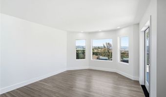 1094 Hillcrest View Ln, Fallbrook, CA 92028