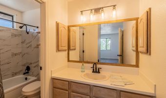 1212 PARKLAND Dr, Aztec, NM 87410