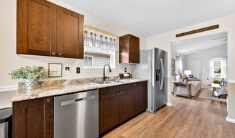 8138 Maple Stream Blvd, Indianapolis, IN 46217