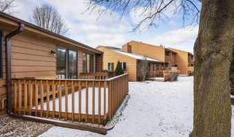 913 E WINDFIELD Pl, Appleton, WI 54911