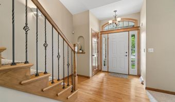 4226 E APPLESEED Dr, Appleton, WI 54913