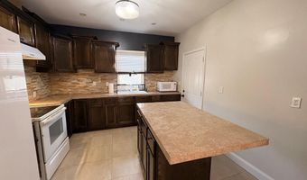 903 L St, Aurora, NE 68818