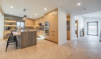 5016 Rubio Ave, Encino, CA 91436