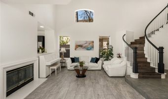 8610 E Silver Rdg, Anaheim, CA 92808