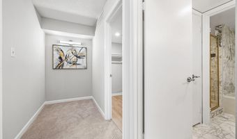1101 S ARLINGTON RIDGE Rd 212, Arlington, VA 22202