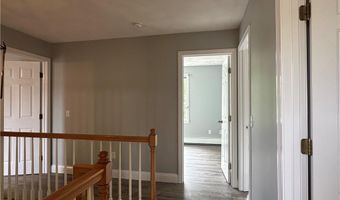 8 Linden St, Bristol, RI 02809
