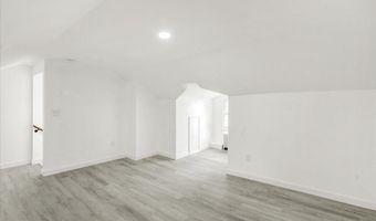 105 GIBRALTAR Rd, Reading, PA 19606