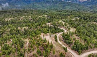6 Urban Ln, Cascade, ID 83611