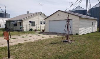 110 Cedar St, Belden, NE 68717