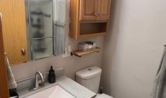 4806 Waller St, Ames, IA 50014