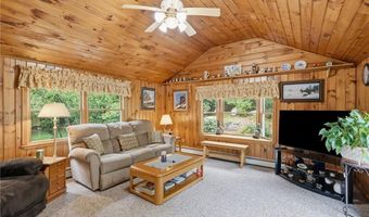 19 Mount Hygeia Rd, Foster, RI 02825