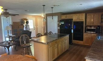 454 Oaknoll Dr, Amherst, OH 44001