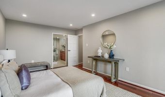 400 MADISON St #704, Alexandria, VA 22314