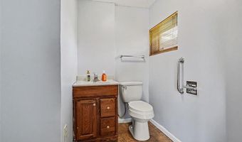 11 Windswept Dr, Arnold, MO 63010