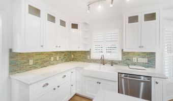 2558 Apple Ridge Ln, Amberley, OH 45236