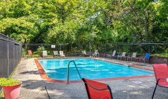 1329 Prospect Village Ln D, Ballwin, MO 63021