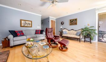 17 Ships Way, Bourne, MA 02532