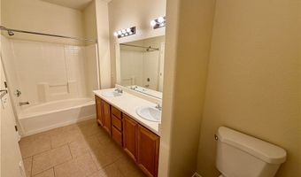 10245 S MARYLAND PW Pkwy 136, Las Vegas, NV 89123