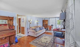 958 W Hunt Rd, Alcoa, TN 37701