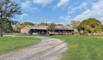 1523 Meadow Gln, Adkins, TX 78101