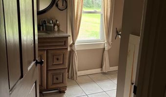 290 WOODS Rd, Abbottstown, PA 17301