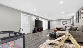 1148 W WILLIS Way, Appleton, WI 54913