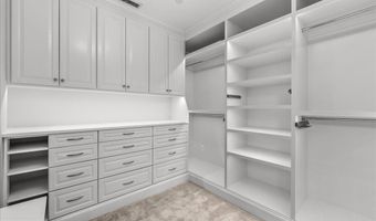 9919 LOGAN Dr, Potomac, MD 20854
