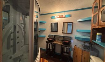 941 S Main St, Cascade, ID 83611