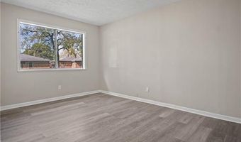 624 AVOYELLES Dr, Alexandria, LA 71301