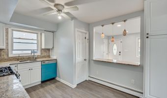 320 Demorest Ave, Avenel, NJ 07001