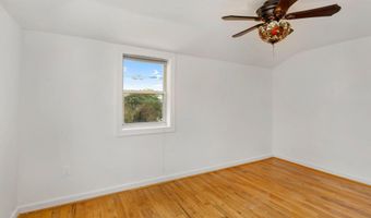 2446 S NELSON St, Arlington, VA 22206