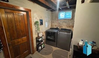 111 S 6Th St, Beresford, SD 57004