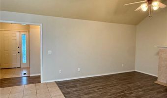 2 Radcliffe Dr, Bella Vista, AR 72714