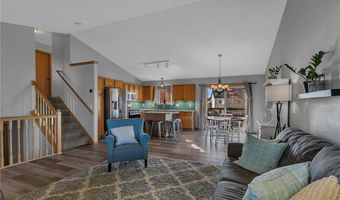535 Highland St W, Annandale, MN 55302