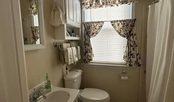 605 S Pembroke Ave, Ahoskie, NC 27910