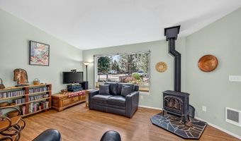 56125 Snow Goose Rd, Bend, OR 97707