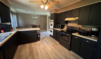 105 Able St, Big Sandy, TN 38221
