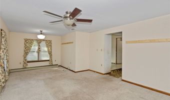 1208 Rapids St, Adel, IA 50003