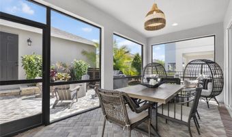 7141 BOWSPIRIT Pl, Apollo Beach, FL 33572
