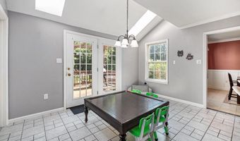 15 ORIOLE Ln, Reading, PA 19606