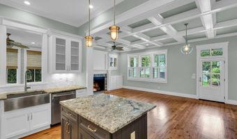 13 Tomlow Trce, Beaufort, SC 29906