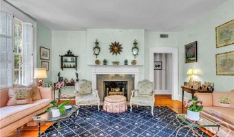 905 Goebel Ave, Savannah, GA 31404
