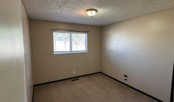 217 7th St, Fernley, NV 89408
