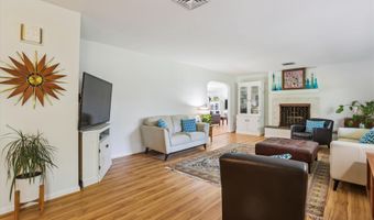 6916 PACIFIC Ln, Annandale, VA 22003
