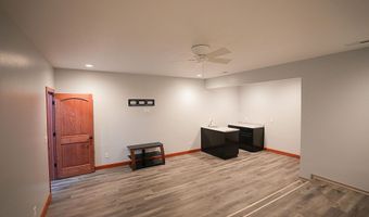 617 B Ave E, Albia, IA 52531