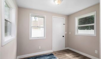 96 Dexter Rd, Scituate, RI 02857