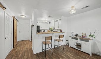 205 OCEANGATE Dr, Atlantic Beach, FL 32233