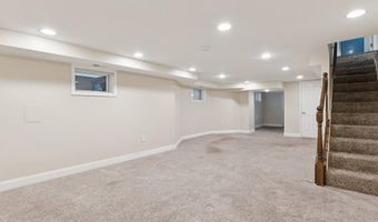 908 LONGFELLOW St NW, Washington, DC 20011