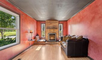 1625 S CARPENTER St, Appleton, WI 54915