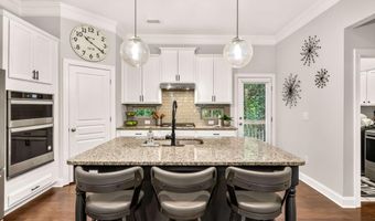 142 Brindle Ln, Alpharetta, GA 30009